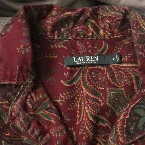 Woman’s Ralph Lauren Button Up Small - Picture 2 of 2